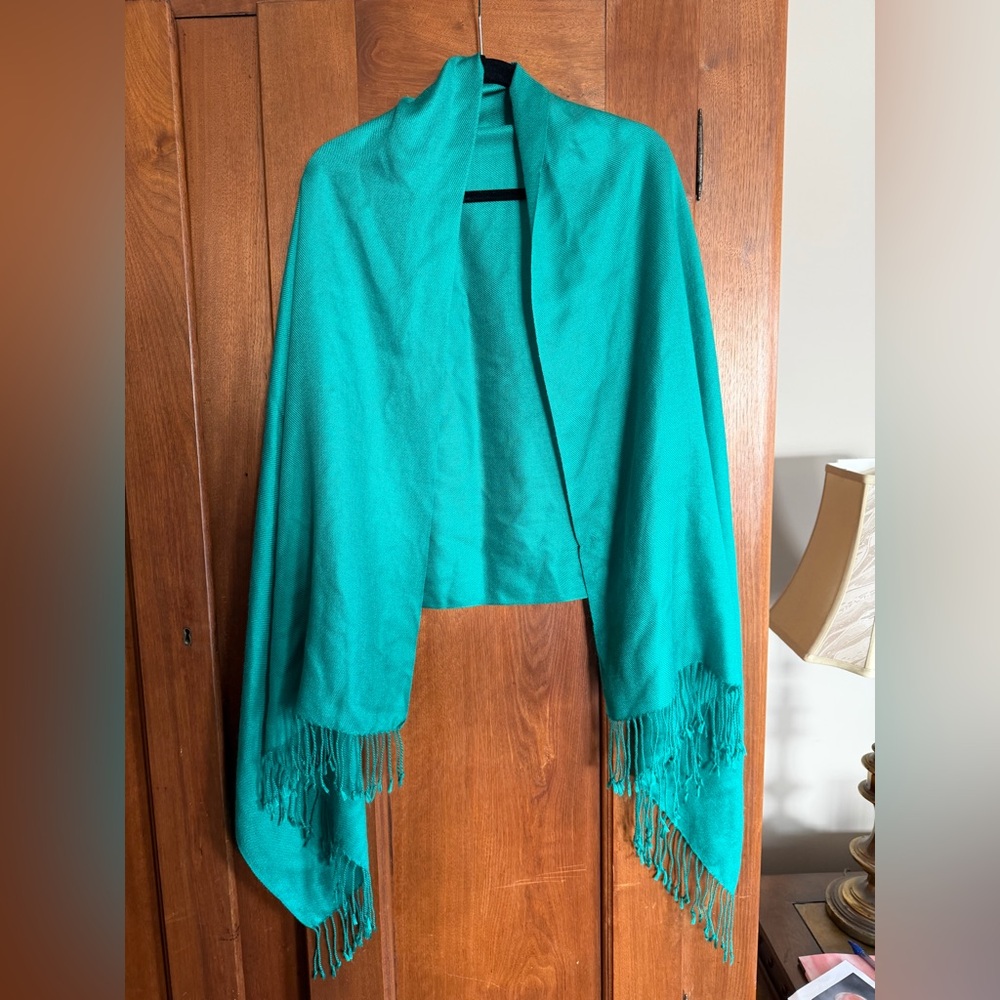 Elegant Teal Women's Scarf